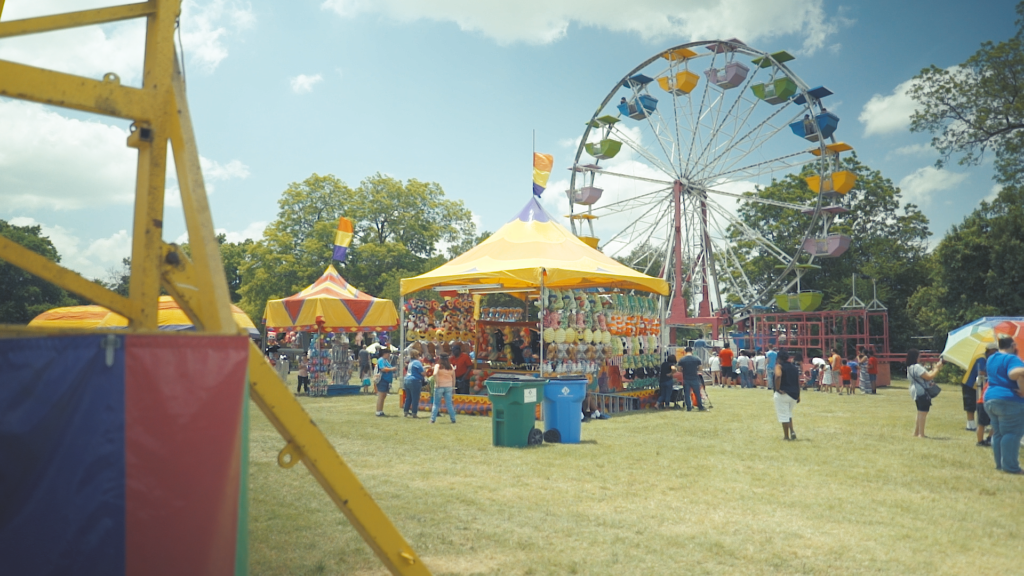 Carnival rides at Deutschen Pfest